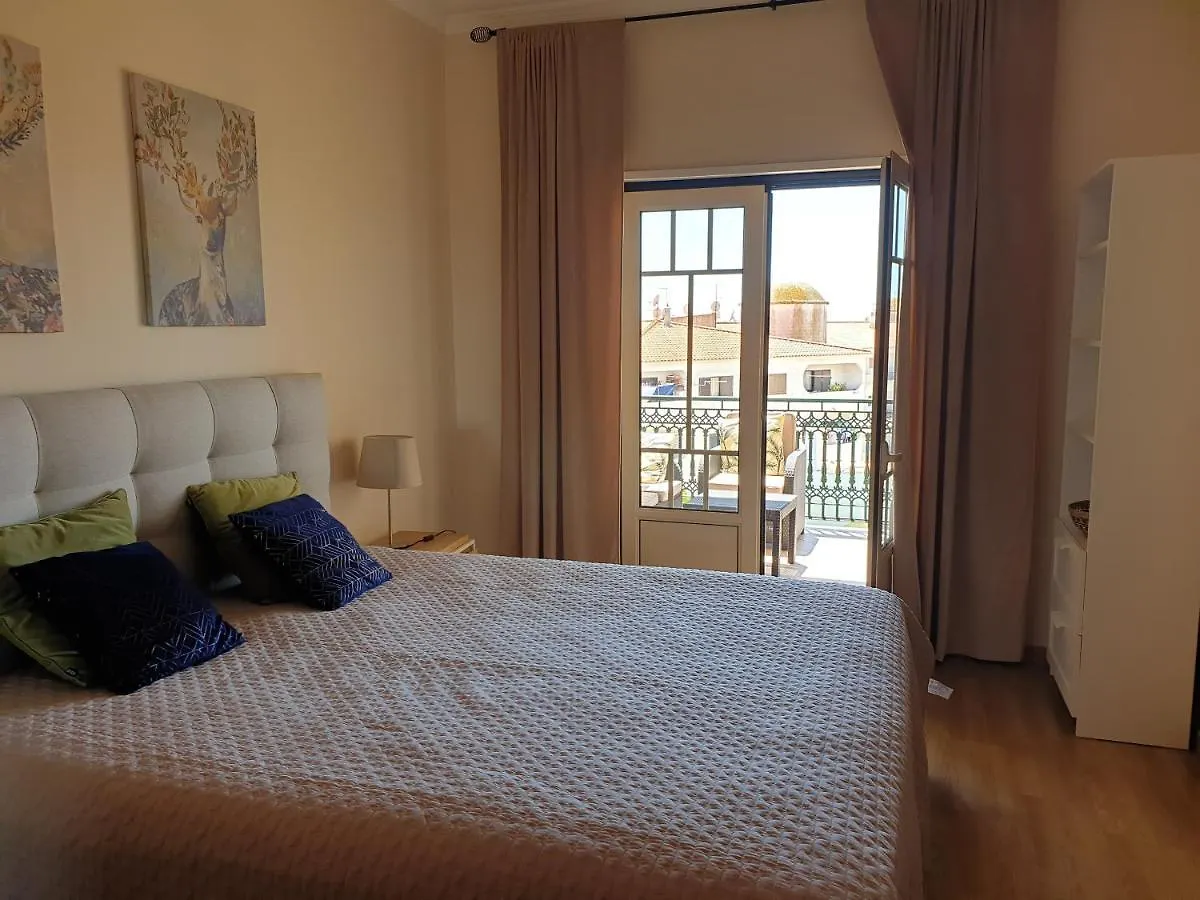 Oura Beach T1 Apartment Coral , Close To The Strip, Swimming Pool, Wi Fi, A/C Albufeira