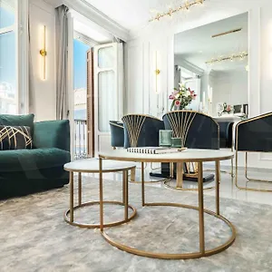 https://new-deluxe-apartment-historic-center.1costadelsol.com