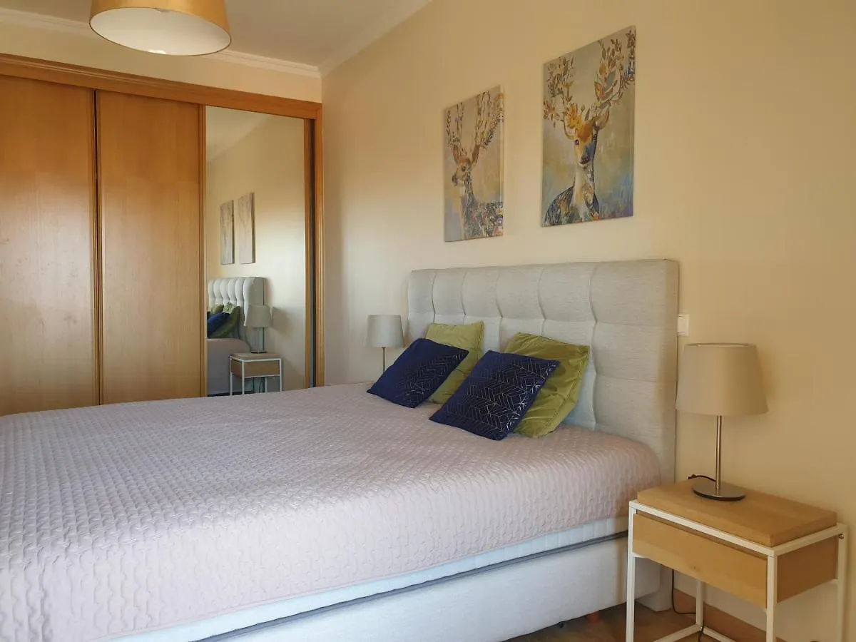 Oura Beach T1 Apartment Coral , Close To The Strip, Swimming Pool, Wi Fi, A/C Albufeira